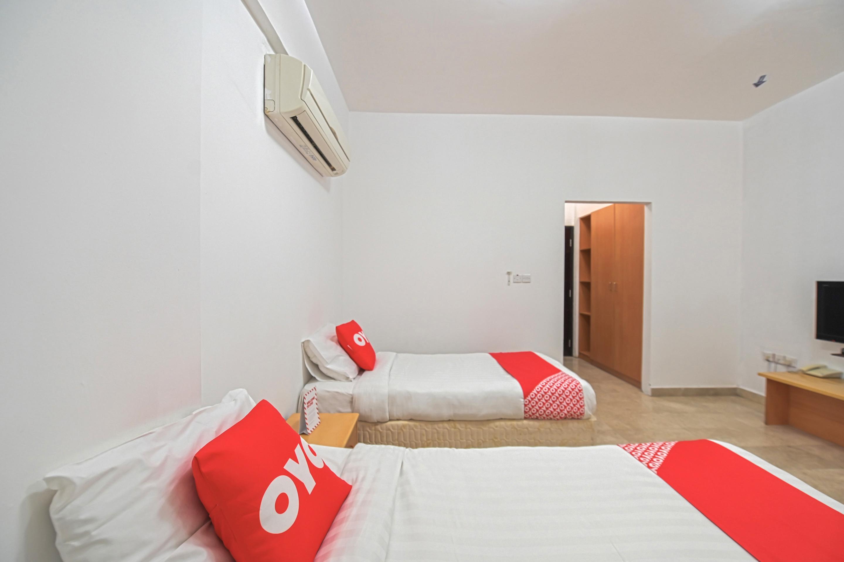 Majestic Hotel Wādī Kabīr Εξωτερικό φωτογραφία