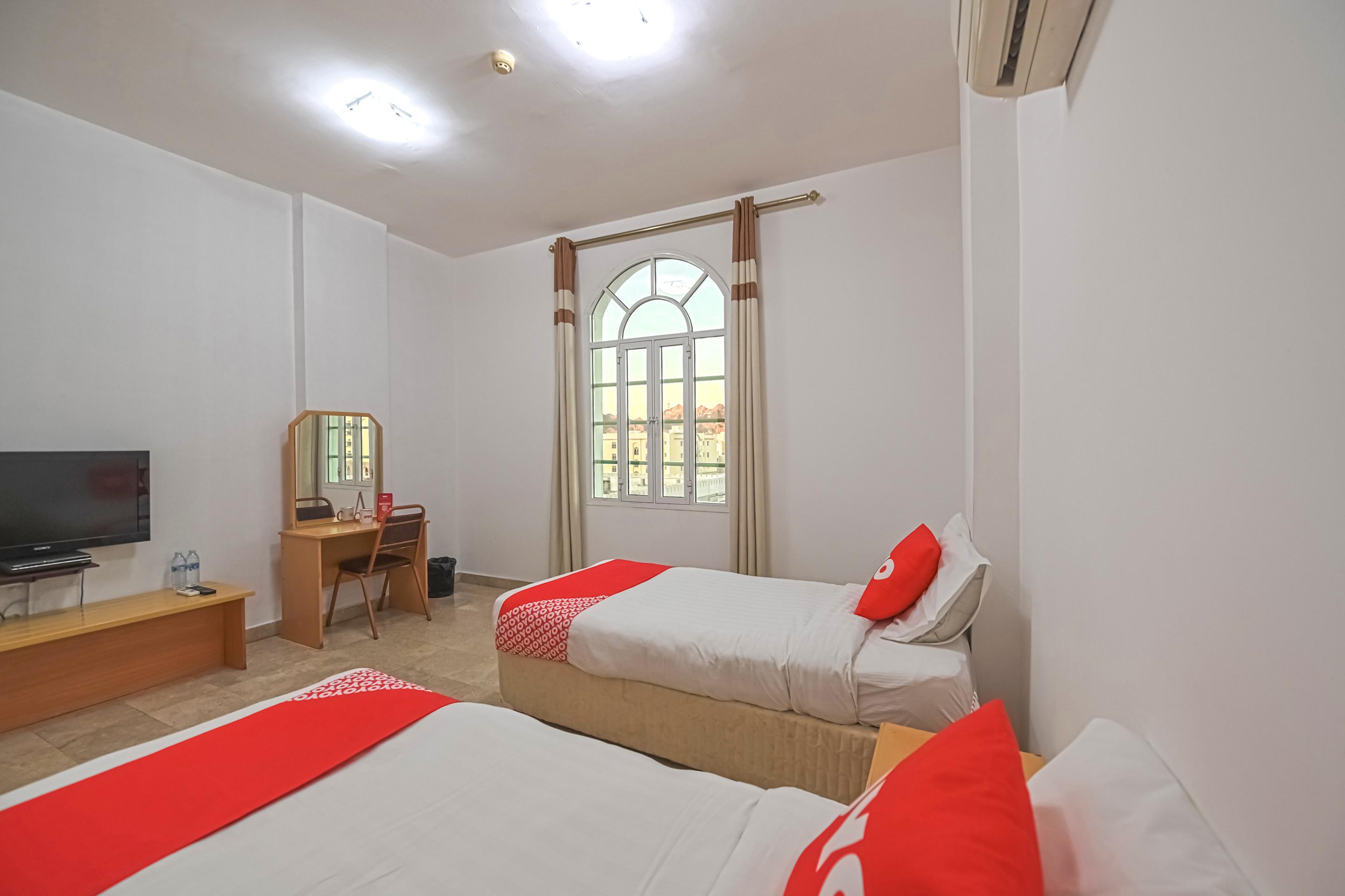 Majestic Hotel Wādī Kabīr Εξωτερικό φωτογραφία