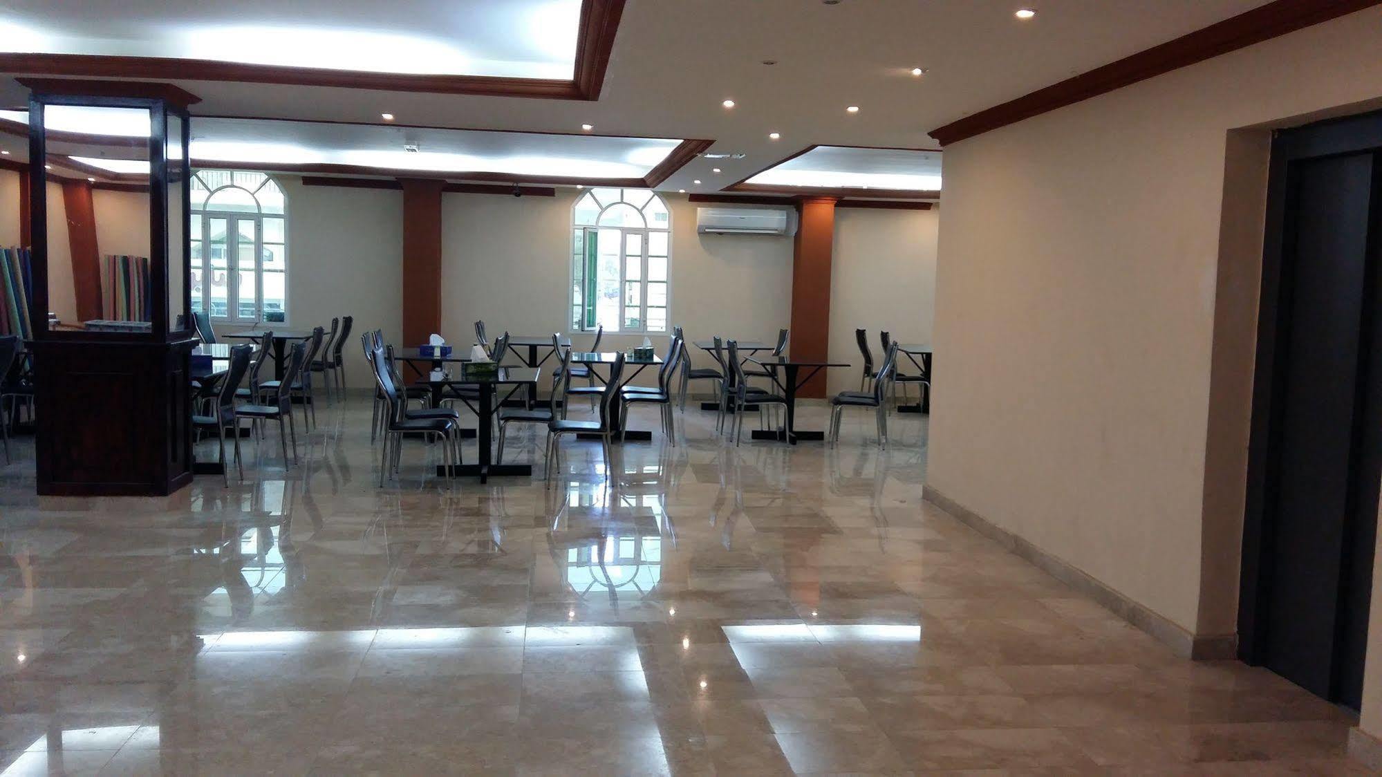 Majestic Hotel Wādī Kabīr Εξωτερικό φωτογραφία
